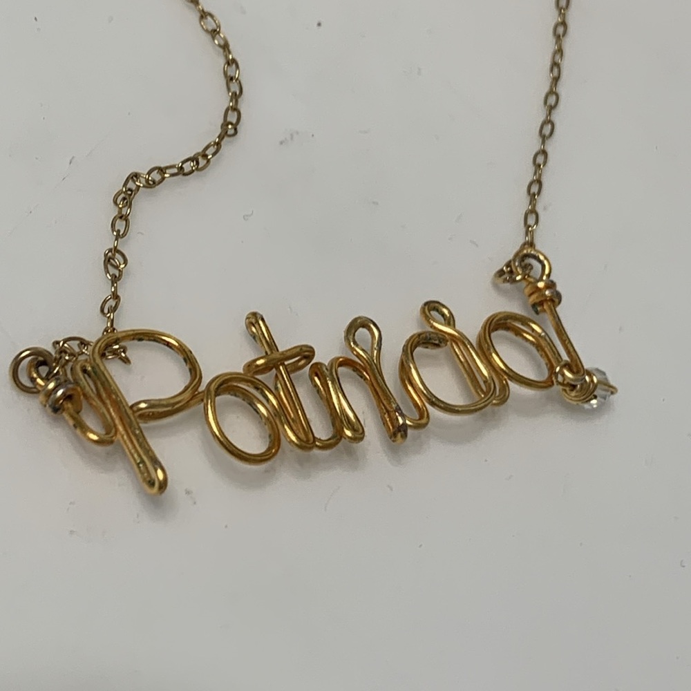 Patricia gold necklace